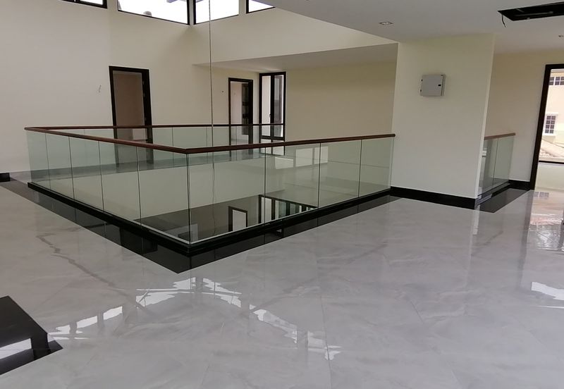 OUG/Taman Yarl Bungalow For Rent