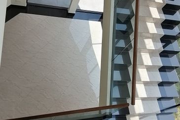 OUG/Taman Yarl Bungalow For Rent