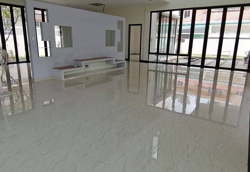 OUG/Taman Yarl Bungalow For Rent