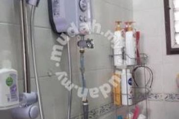 OUG/Happy Garden 2 Storey Terrace For Rent