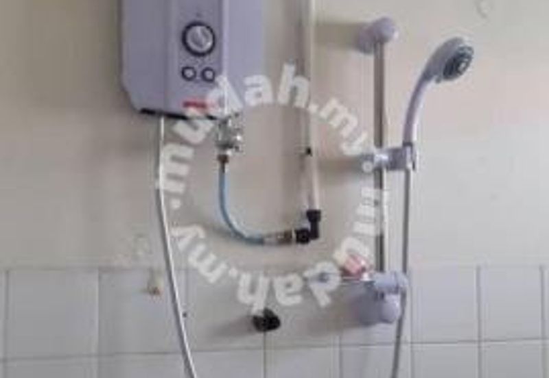 OUG/Happy Garden 2 Storey Terrace For Rent