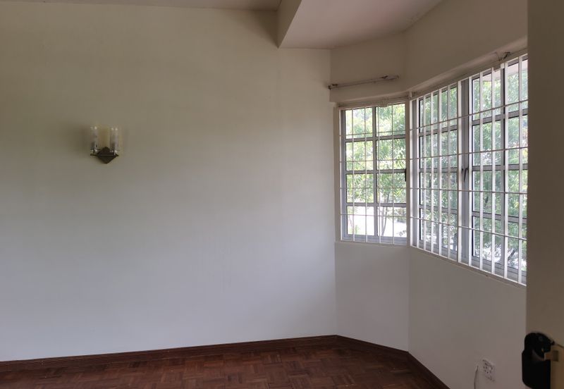 OUG/Taman Yarl Corner 2 Storey Semi D for Rent