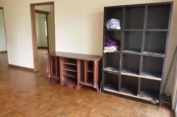 OUG/Taman Yarl Corner 2 Storey Semi D for Rent