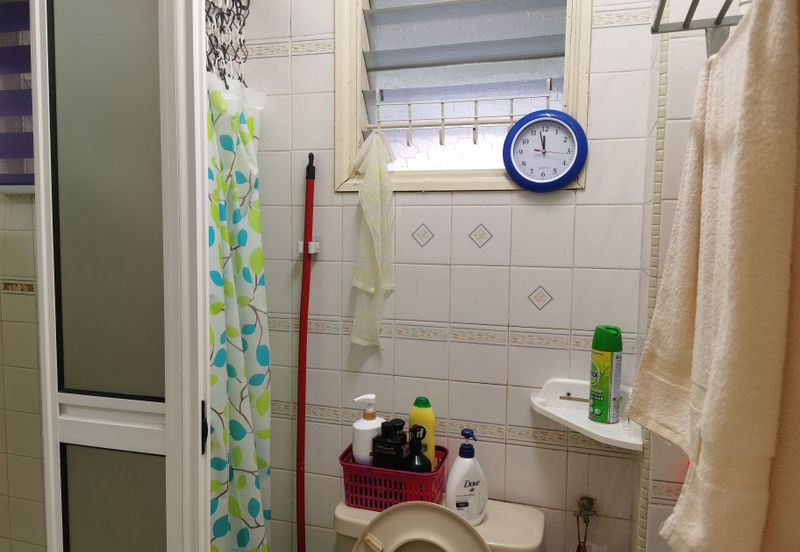 OUG 2 Storey Terrace Near OUG Market For Sale