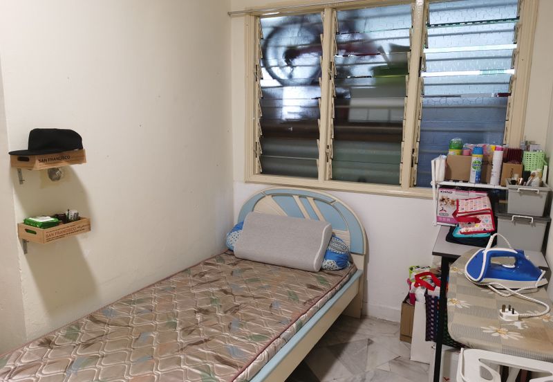 OUG 2 Storey Terrace Near OUG Market For Sale