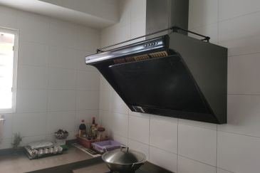 OUG/ Salak Selatan 3 Storey Semi D For Sale