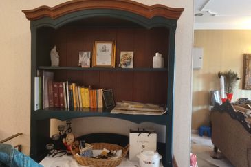 OUG/ Salak Selatan 3 Storey Semi D For Sale