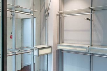 OUG/Taman Yarl 3 Storey Fully Furnished Semi D