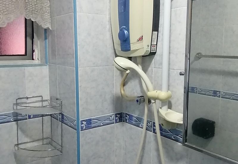 OUG/Happy Garden Ground Floor Townhouse For Rent