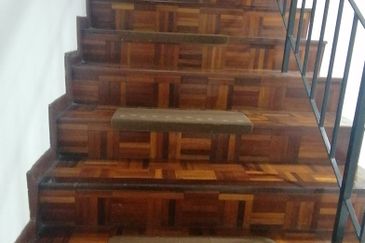 OUG/Happy Garden Ground Floor Townhouse For Rent