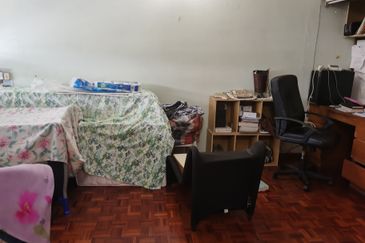 OUG/Taman United 2 Storey Bungalow For Sale