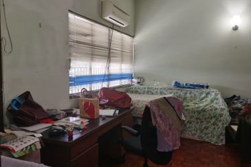 OUG/Taman United 2 Storey Bungalow For Sale