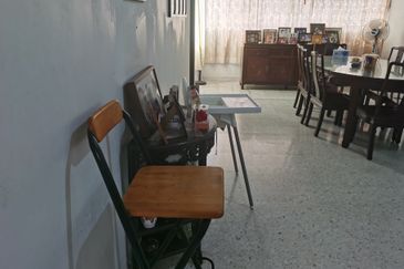 OUG/Taman United 2 Storey Bungalow For Sale