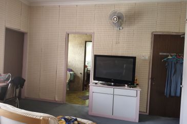 OUG/Taman United 2 Storey Bungalow For Sale