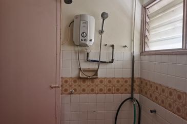 OUG/Taman Desa Gated Guarded 2 Storey Terrace Rent