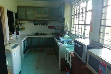 OUG/Happy Garden Gated Guarded 3 Storey Terrace