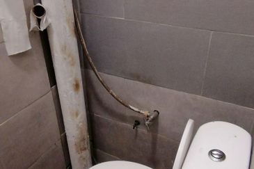 OUG/Happy Garden Rebuilt 2 Storey Terrace For Sale