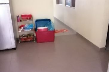 OUG/Happy Garden Rebuilt 2 Storey Terrace For Sale