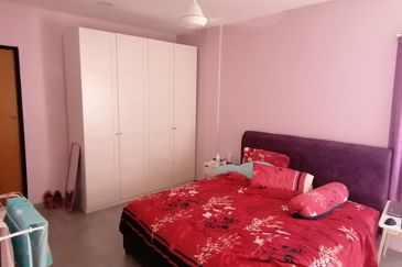 OUG/Happy Garden Rebuilt 2 Storey Terrace For Sale