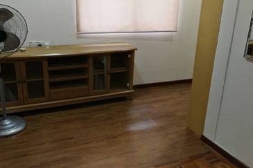 OUG/Happy Garden Fully Furnished 2 Storey Terrace 