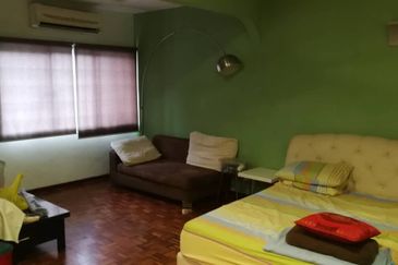 OUG/Happy Garden Fully Furnished 2 Storey Terrace 