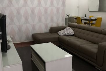 OUG/Happy Garden Fully Furnished 2 Storey Terrace 