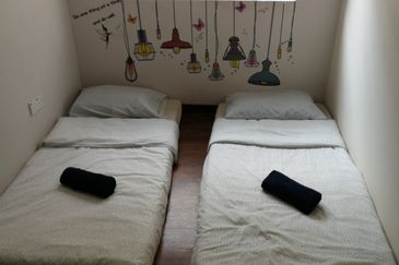 OUG/Happy Garden Fully Furnished 2 Storey Terrace 