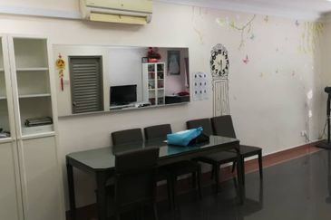 OUG/Happy Garden Fully Furnished 2 Storey Terrace 