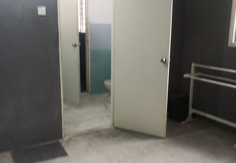 OUG/Old Klang Road Bungalow Basement Floor for Rent