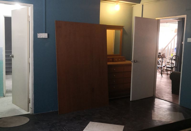 OUG/Old Klang Road Bungalow Basement Floor for Rent