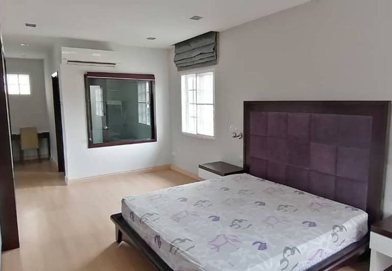 OUG/Taman Yarl 3 Storey Full Renovated Bungalow