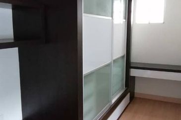 OUG/Taman Yarl 3 Storey Full Renovated Bungalow