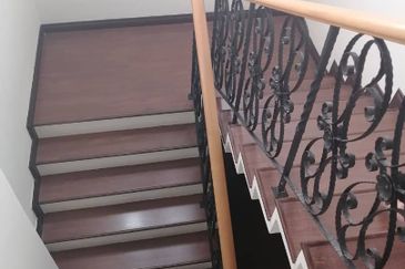 OUG/Taman Yarl 3 Storey Full Renovated Bungalow