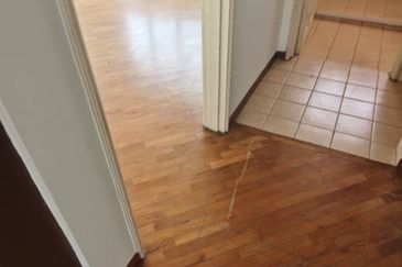 OUG/Happy Garden 3 Storey Corner Terrace House