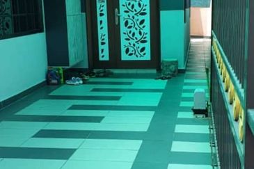 OUG/Salak South/Salak Selatan 1 Storey Corner