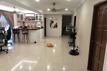 OUG/Happy Garden 1 Storey Corner Terrace For Rent