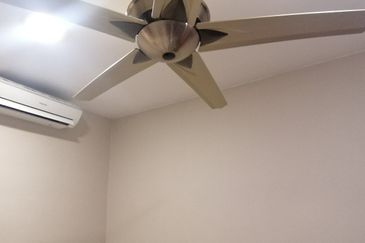 OUG/Happy Garden 1 Storey Corner Terrace For Rent