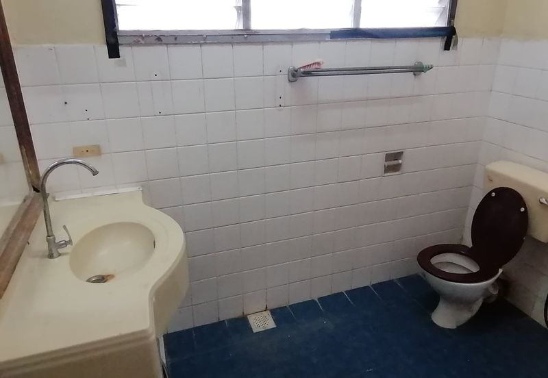 OUG/Happy Garden 2 Storey Terrace House For Sale