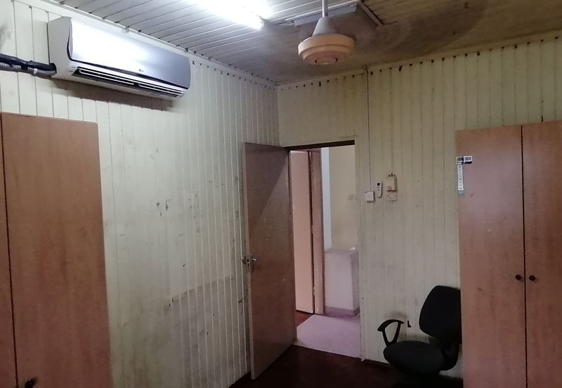 OUG/Happy Garden 2 Storey Terrace House For Sale