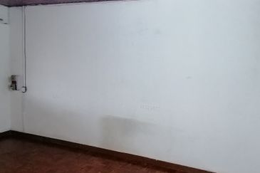 OUG/Happy Garden 2 Storey Terrace House For Sale