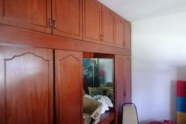 OUG/Taman Yarl Bungalow For Rent