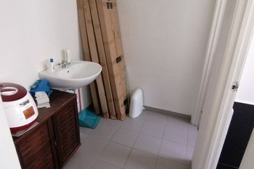 Sri Petaling 1st Floor Office For Rent