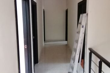 OUG/Old Klang Road Corner 2 Storey Bungalow