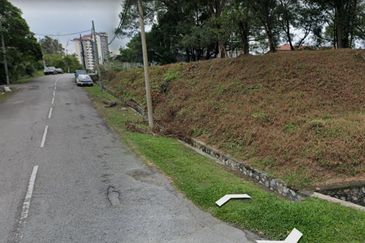 OUG/Taman Yarl Bungalow Lot For Sale