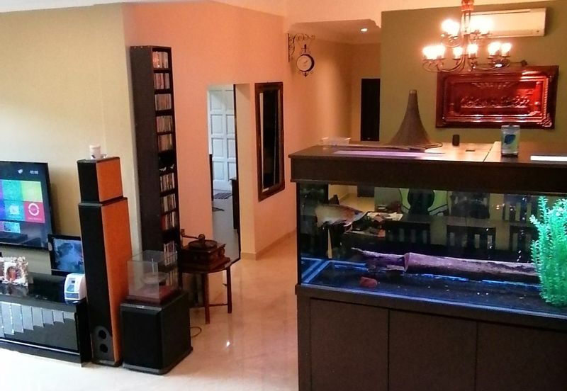 OUG/Taman Yarl 2 Storey Renovated Semi D For Rent