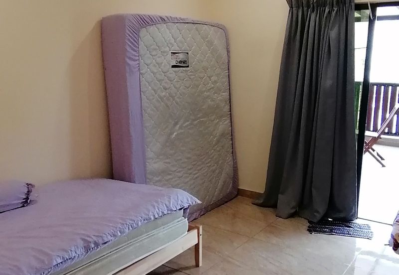 OUG/Taman Yarl 2 Storey Renovated Semi D For Rent