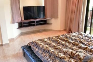 OUG/Taman Yarl 2 Storey Renovated Semi D For Rent