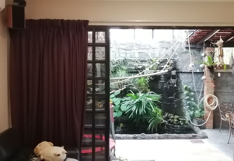 OUG/Taman Yarl 2 Storey Renovated Semi D For Rent