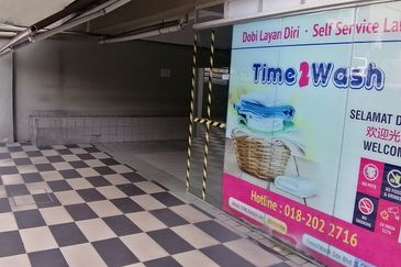 Anjung Hijau (Greenfield Apartment)