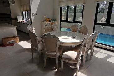 OUG/ Taman Yarl Corner Bungalow For Rent